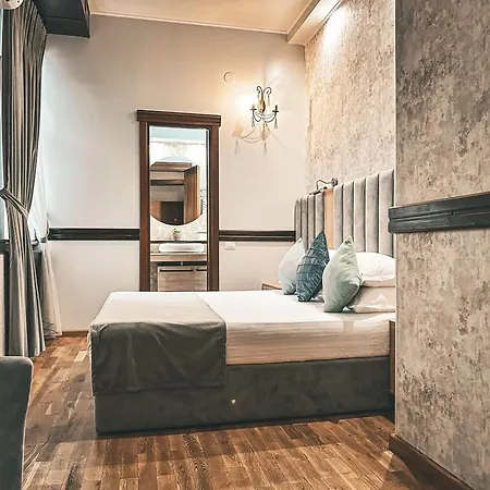 Hotel La Strada Boutique