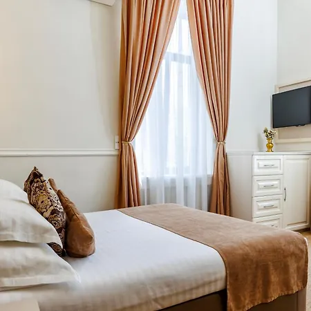 La Strada Boutique Hotel 4*