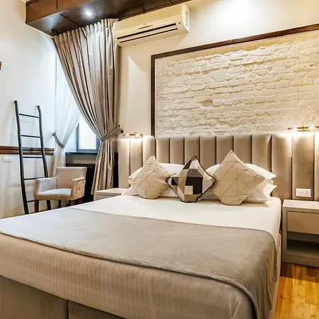 La Strada Boutique Hotel
